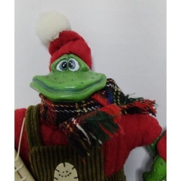 Russ Berrie Blade Frog Christmas Country Folk Shelf Sitter Winter IceSkate W/Tag - Picture 3 of 5
